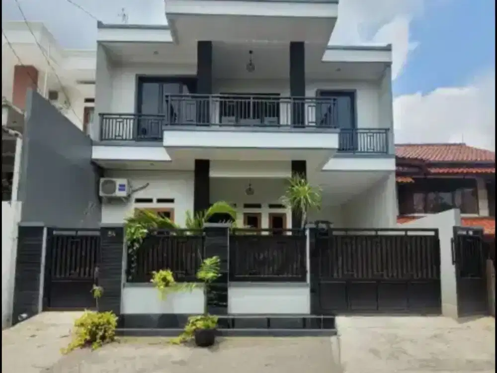 DIJUAL RUMAH MEWAH ELEGANT di CLUSTER JAKASAMPURNA – BEKASI BARAT
