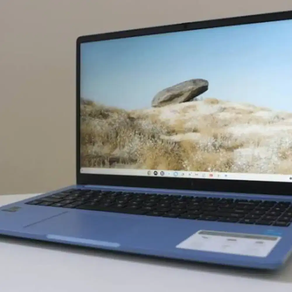 Laptop PC Asus Biru