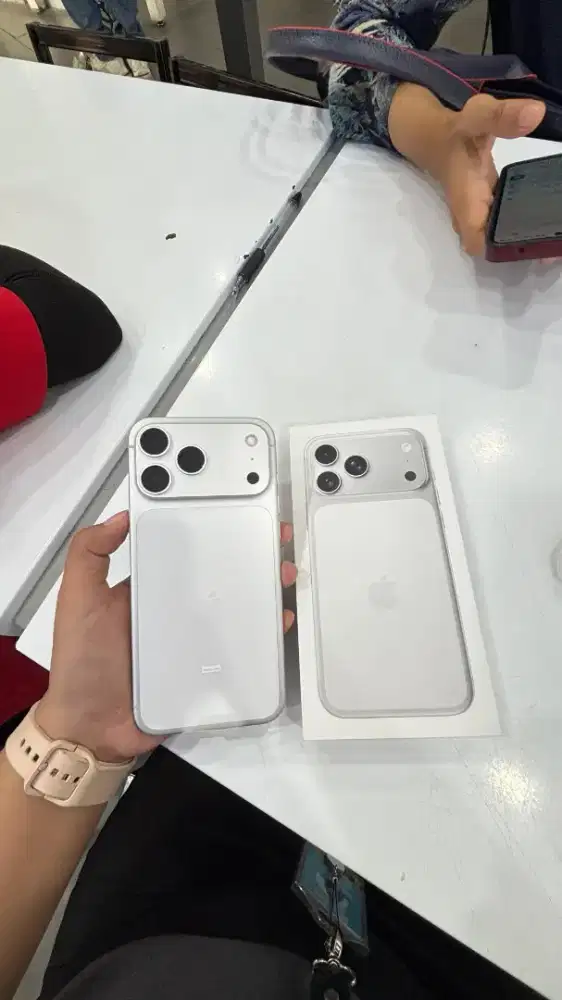 CICILAN IPHONE 17 PRO RESMI IBOX