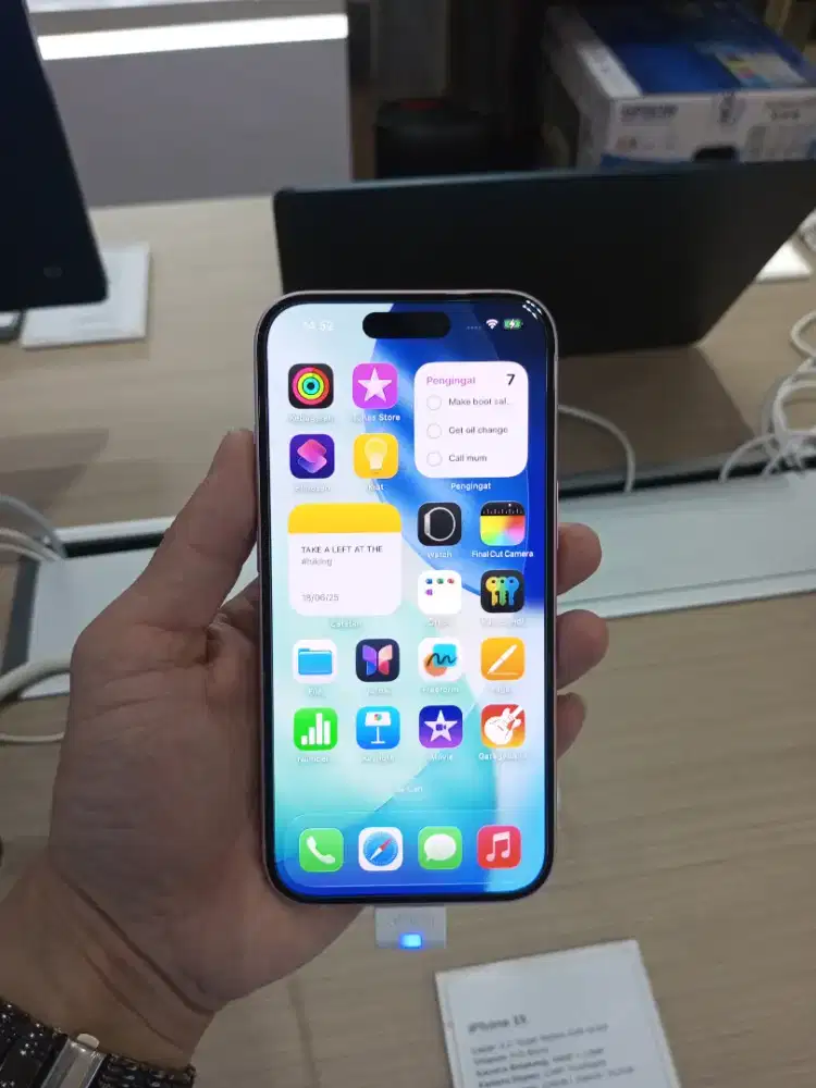 Cicilan iPhone 15 series tanpa kartu kredit dan DP dengan kredivo