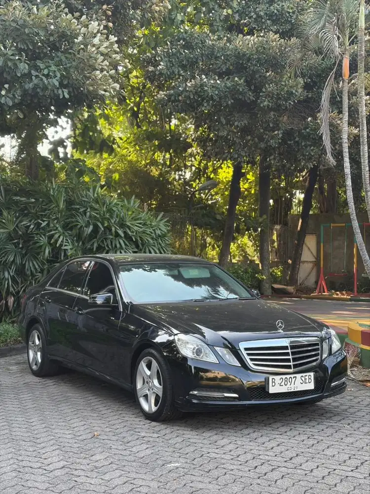 Mercedes benz e200 w212 cgi 2013