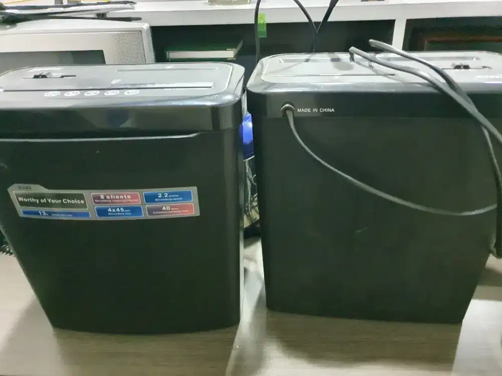 Mesin penghancur merk krisbow ada 2 unit