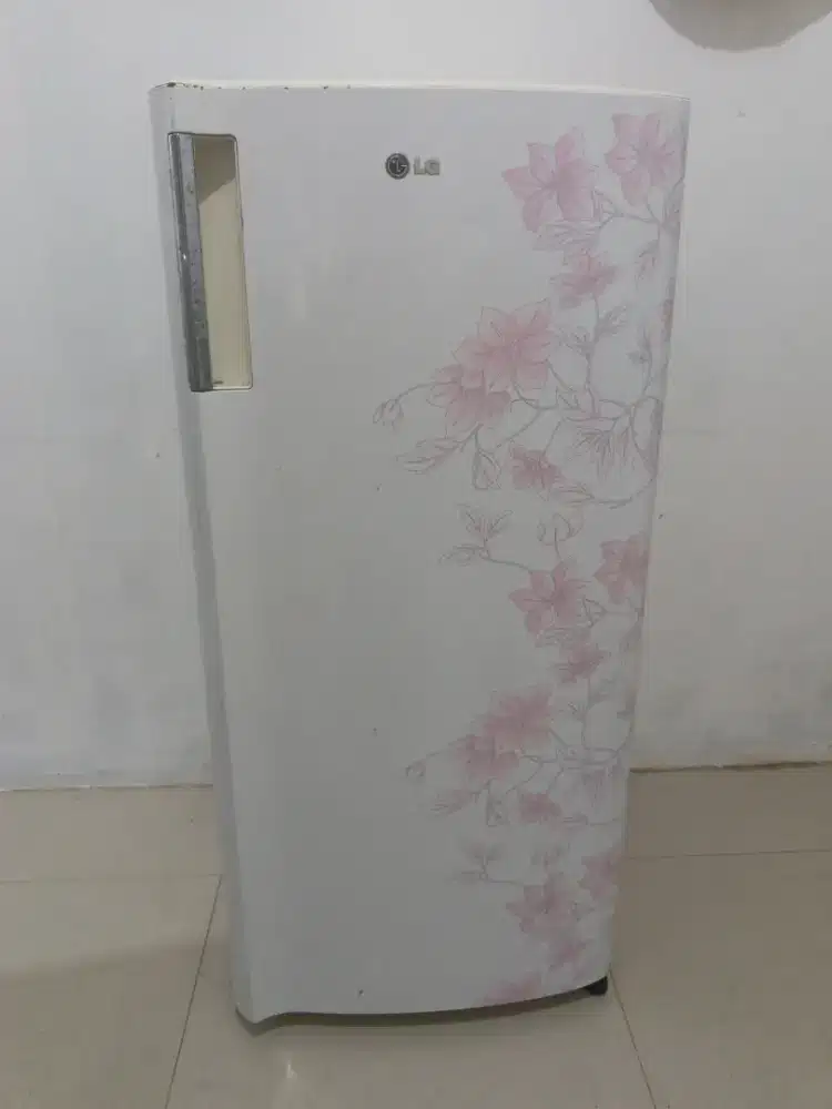 Dijual Kulkas LG 1 pintu kondisi bagus terawat