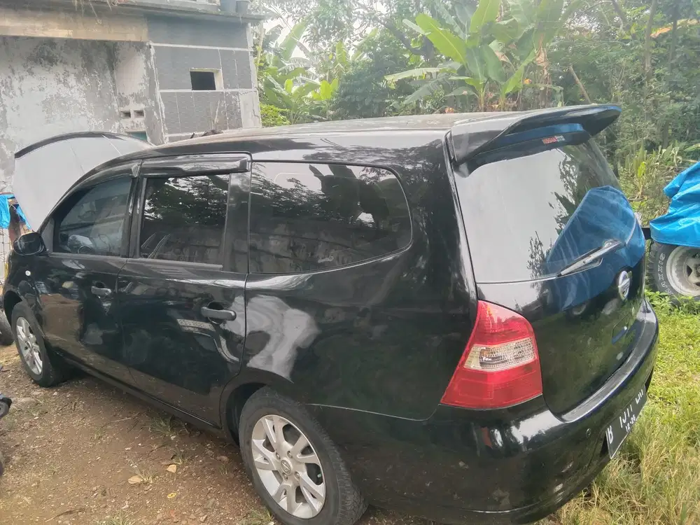 Nissan Grand livina 2012 Bensin
