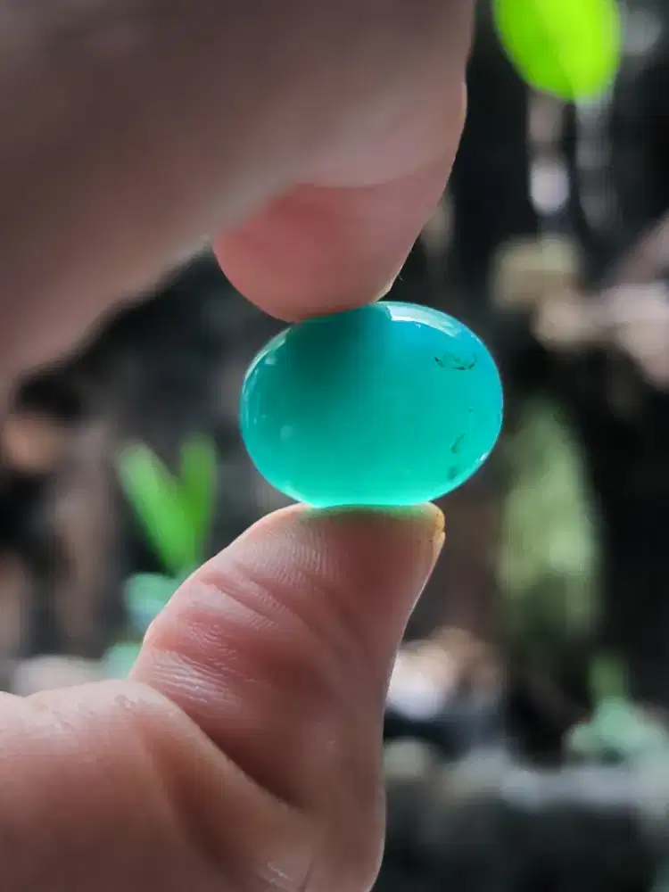 Batu bacan natural plong