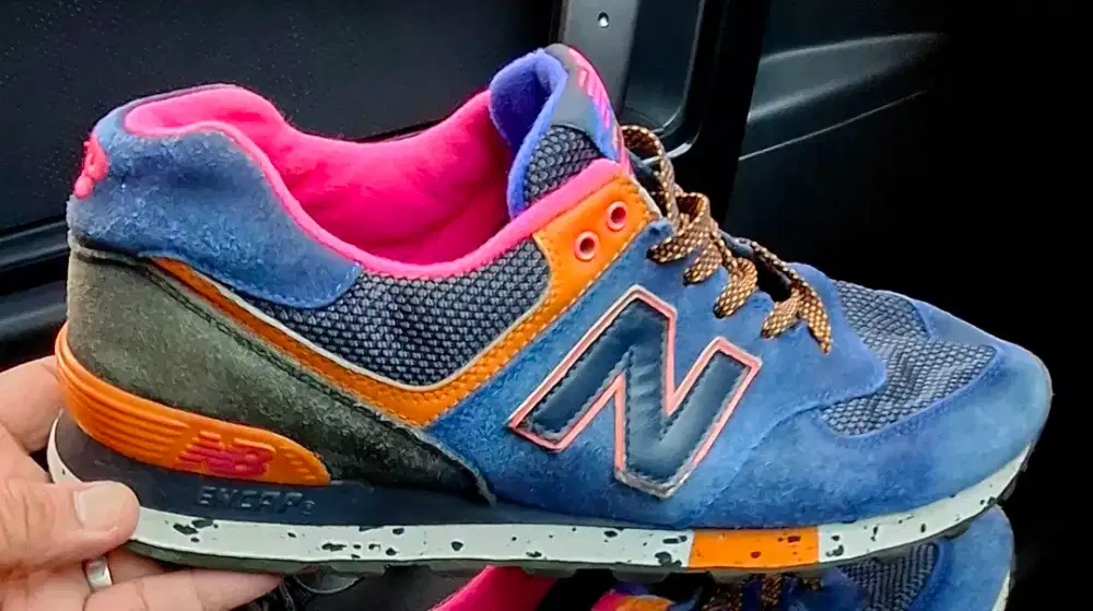 Sepatu new balance seri 574 dijamin original mulus like new size 43/44
