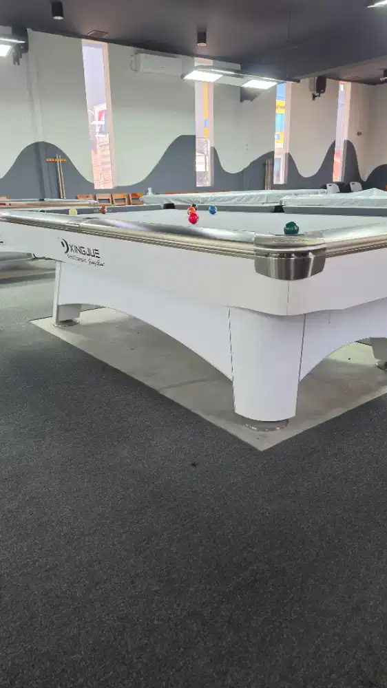 Dijual meja billiard 9 ft merk xingjue kondisi sangat baik