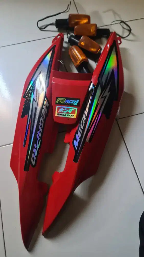 Body plus lampu sein mega pro primus tinggal pake