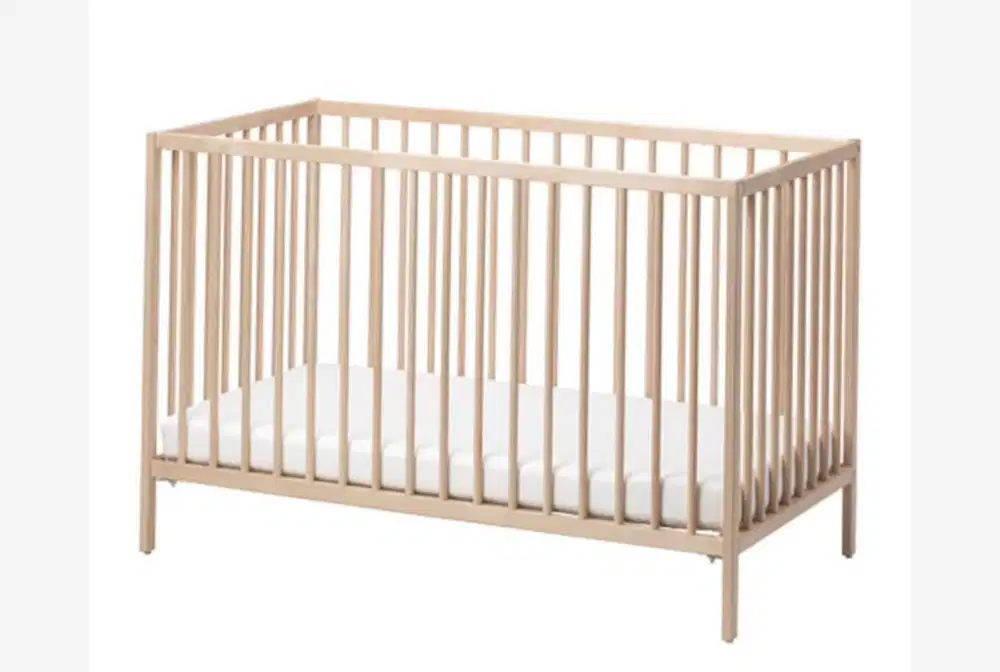 Jual ranjang bayi IKEA bahan kayu