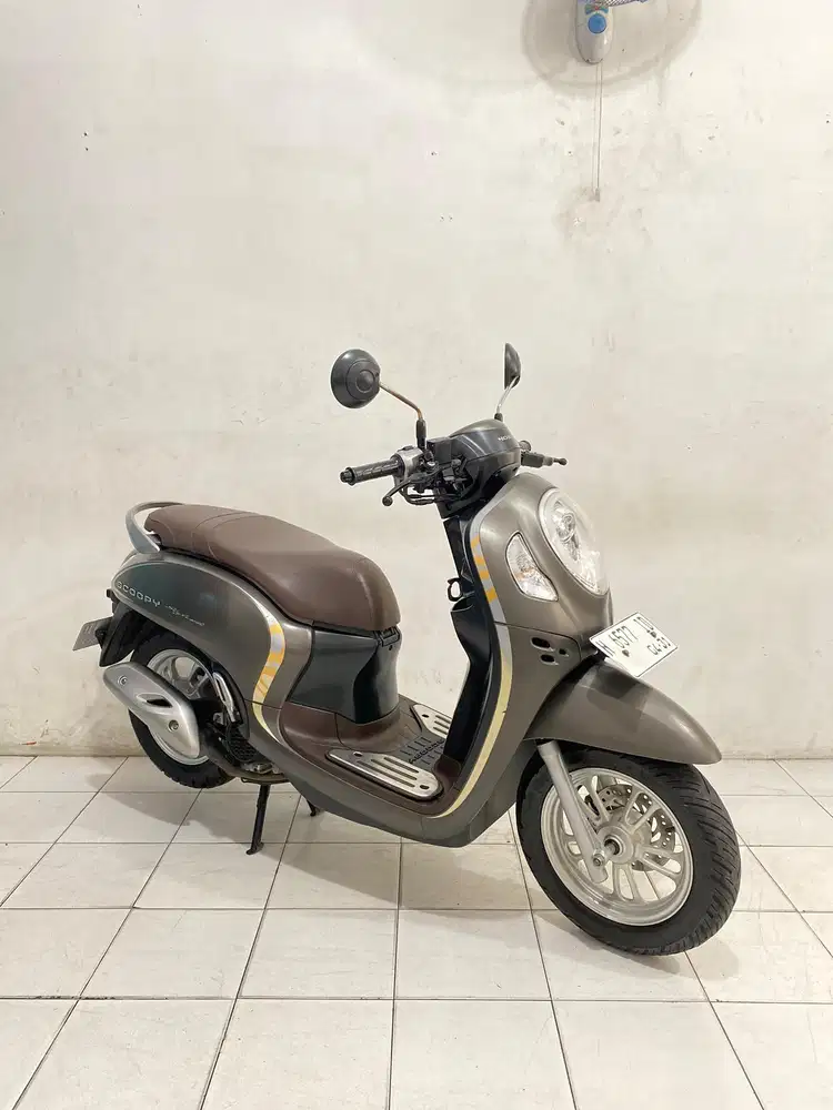 Scoopy 2021 stylish coklat dof