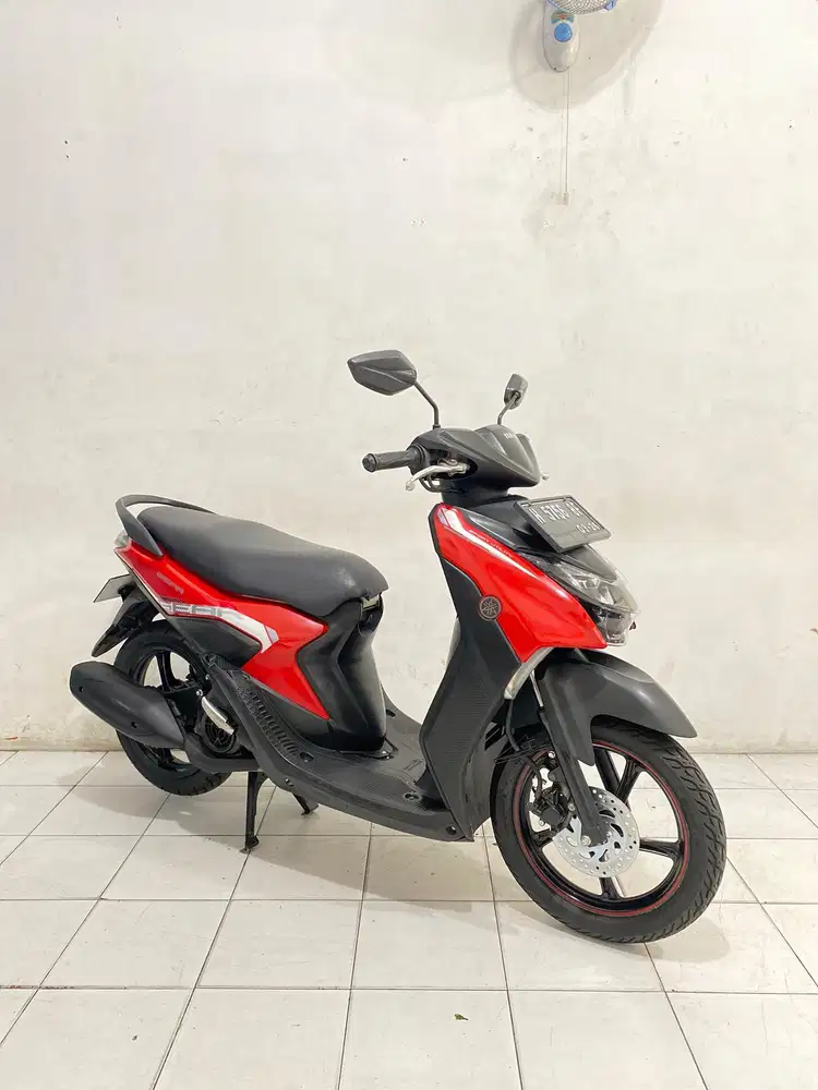 Yamaha GEAR 2021 merah