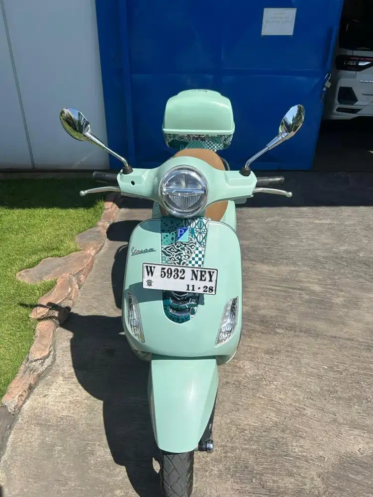 Dijual vespa lx iget 125 batik