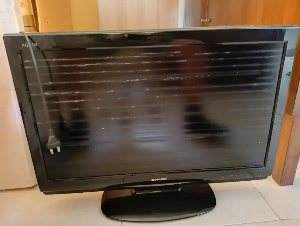 TV berwarna, Merk Sharp, LCD Colour