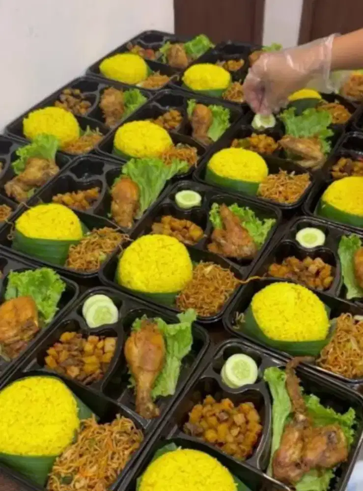 Nasi kuning box murah meriah