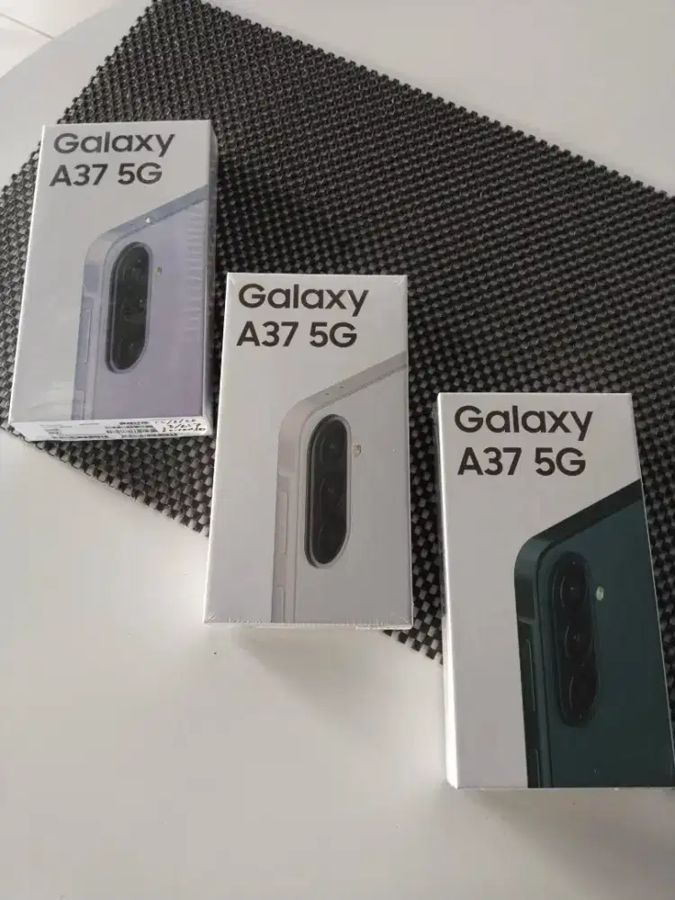 Samsung a37 8/128 new
