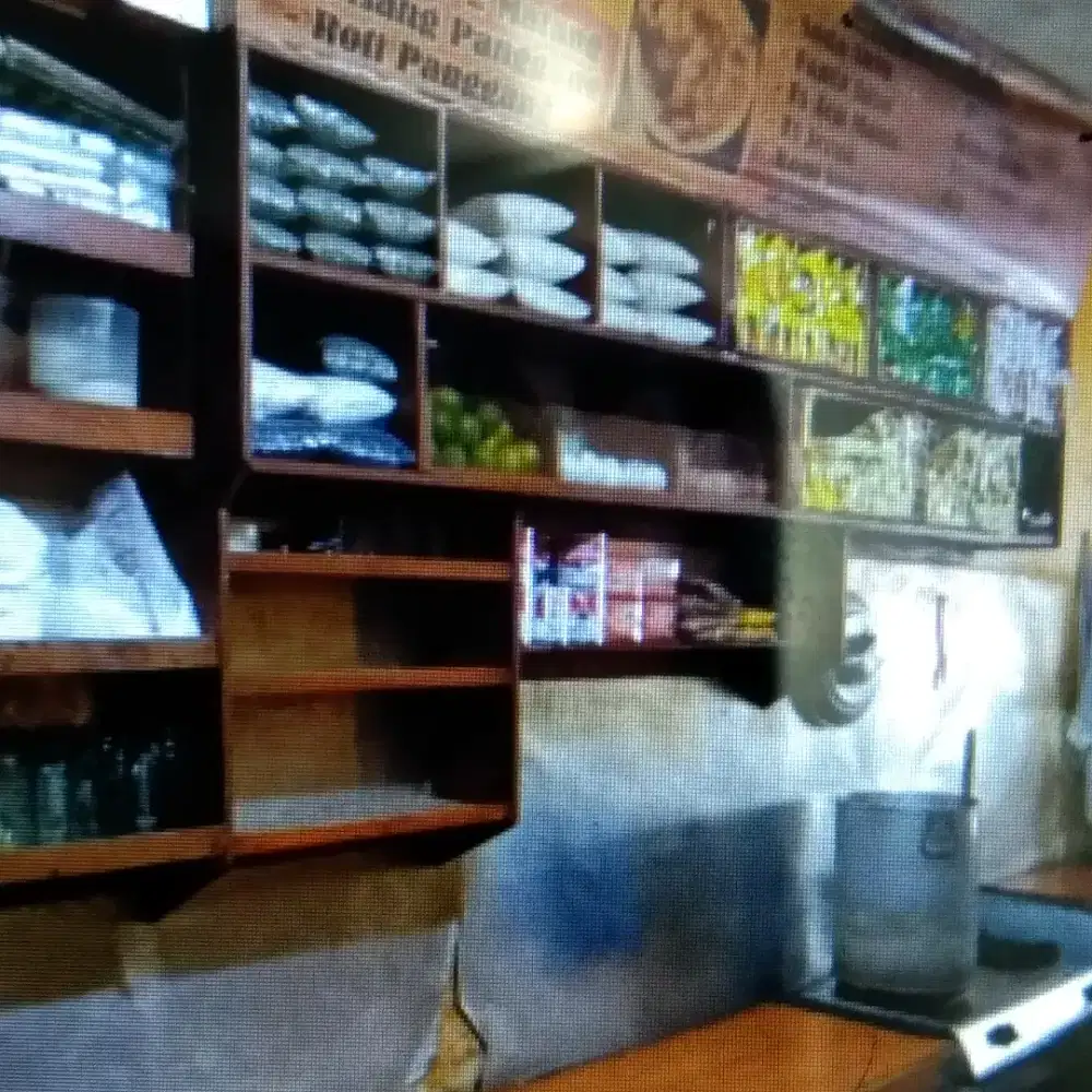 Butuh laki2  pnjaga/koki masak di kedai usia 23-50thn yg taat sholat 5