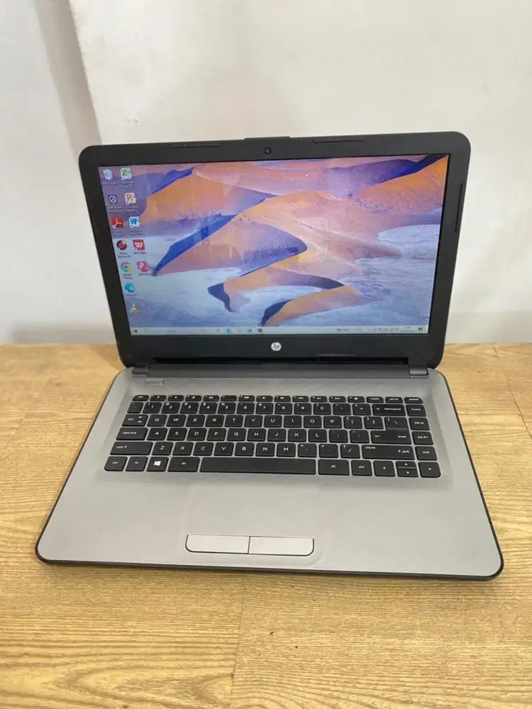 LAPTOP HP 14 RAM 4GB siap pakai