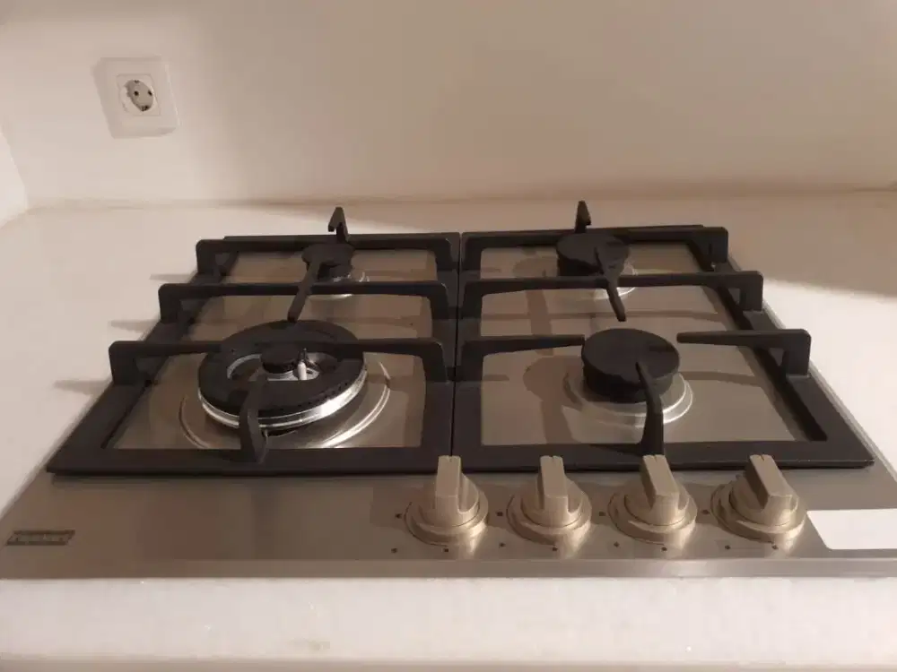 JUAL MURAH! KOMPOR FRANKE 4 BURNER – 3 JUTA SAJA (DARI 7JTAN)