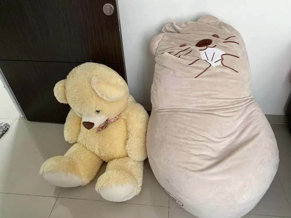 Bantal Duduk dan Boneka Beriang