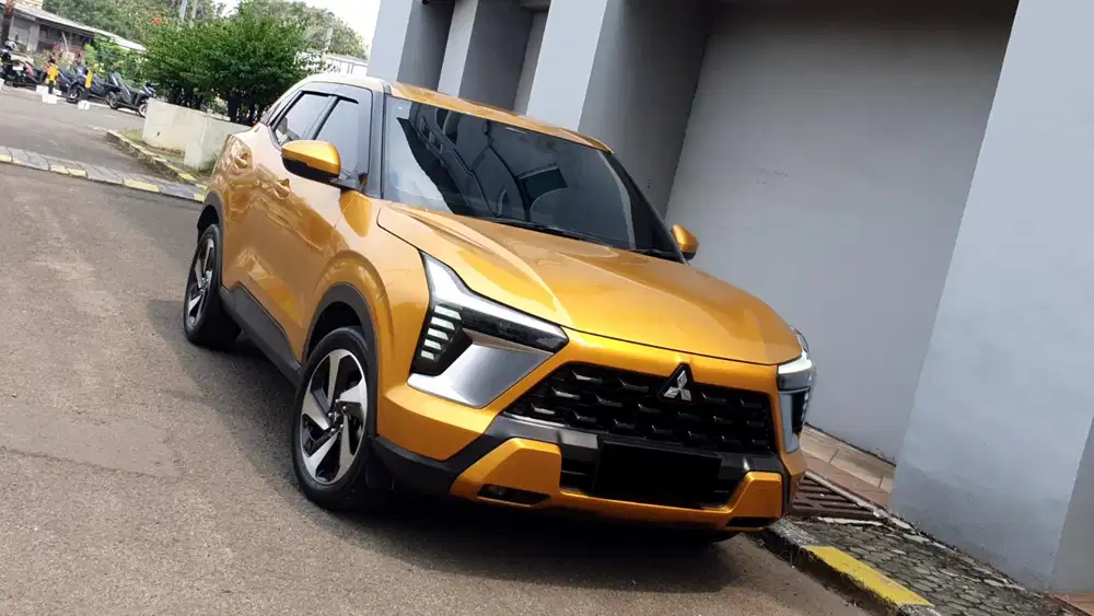 Km 19rb mitsubishi xforce ultimate 2024 kuning