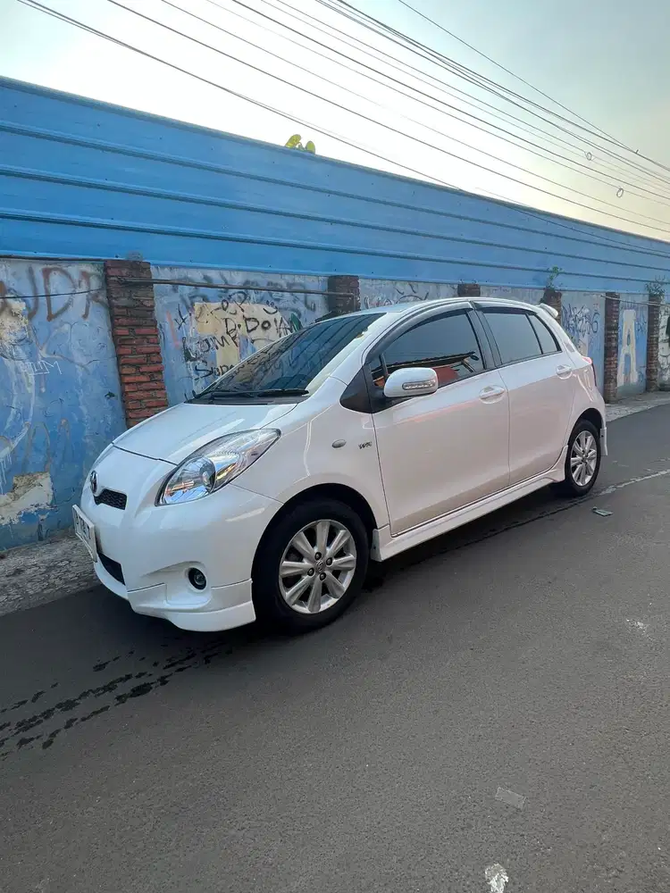 Toyota Yaris 2012 Bensin