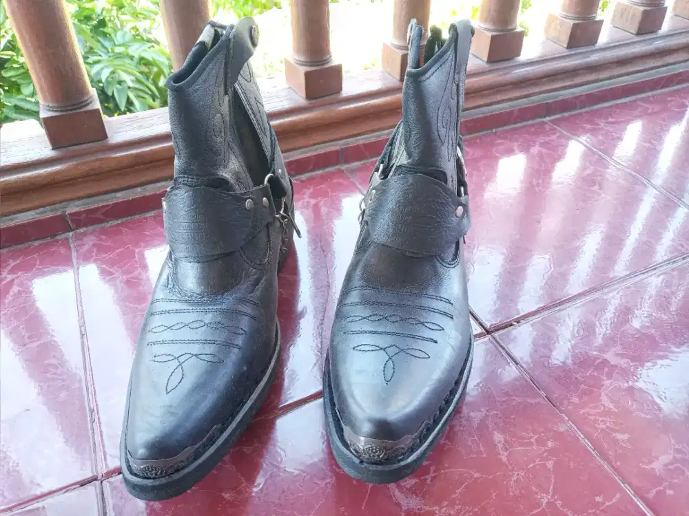 Sepatu kulit model clasic