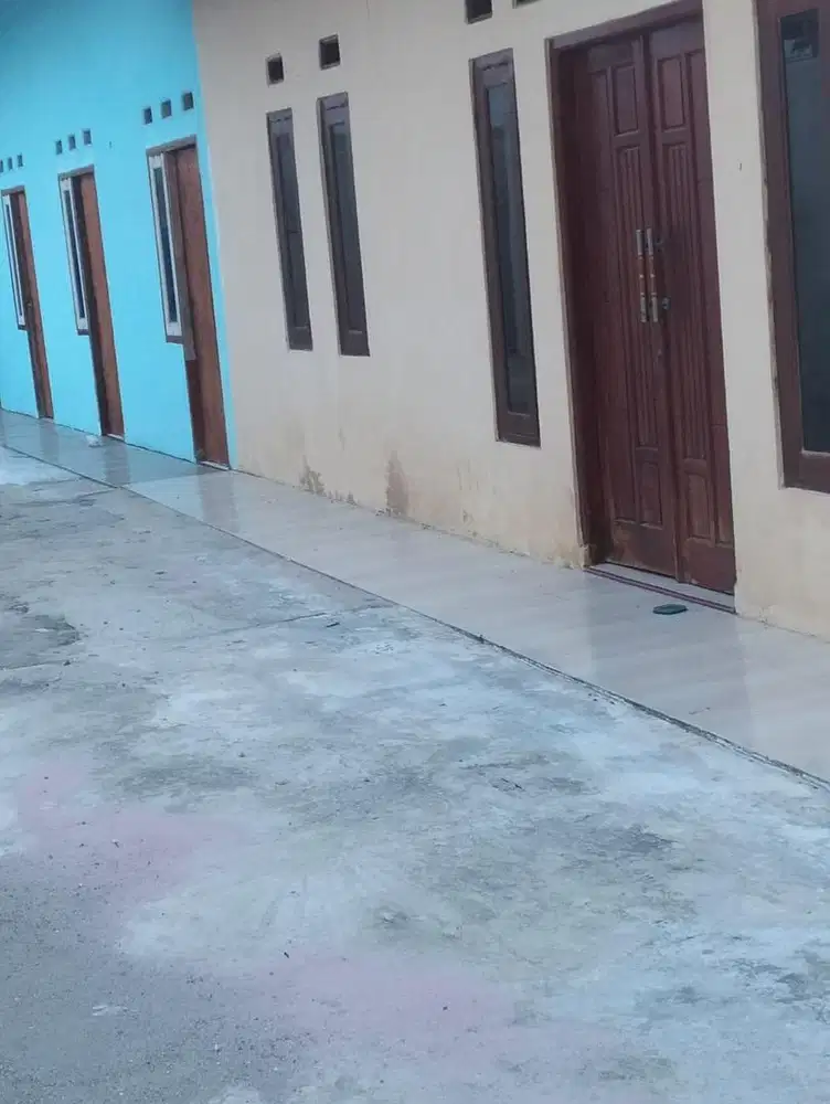 Rumah. Kios dan kontrakan