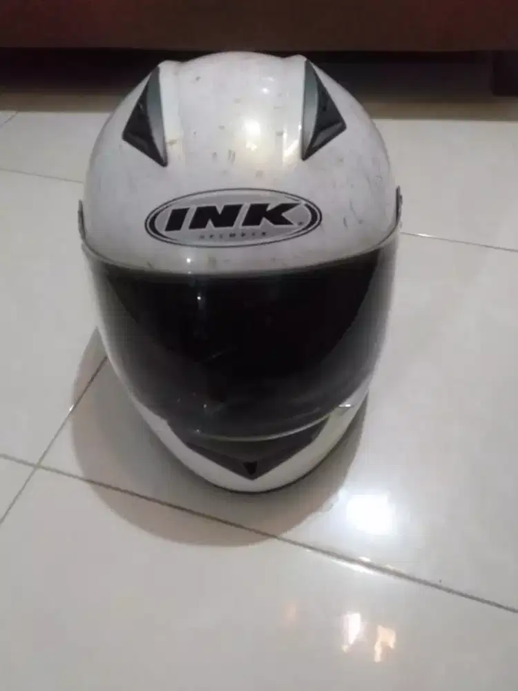 helm ink putih ukuran m