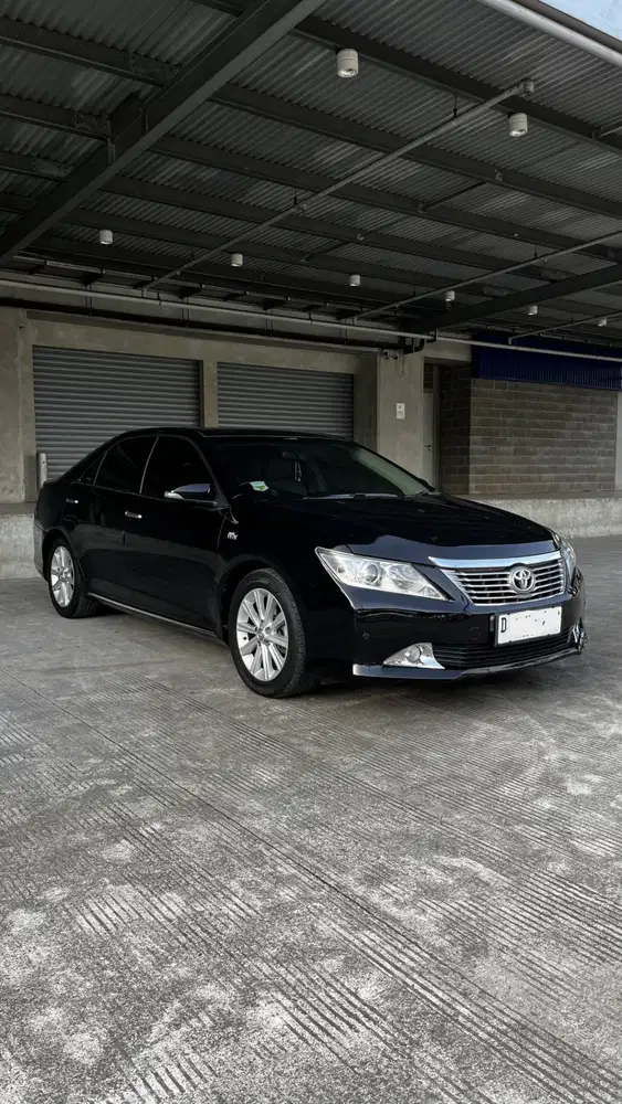 Toyota Camry 2.5 V AT 2014 Hitam | Km 80 Ribu Asli | Kondisi Istimewa