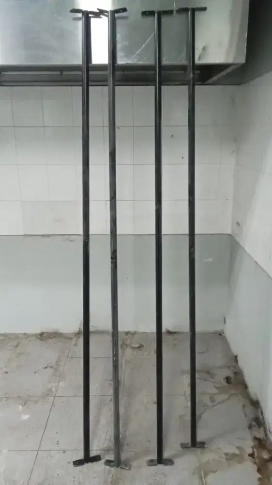 Pipa besi batangan