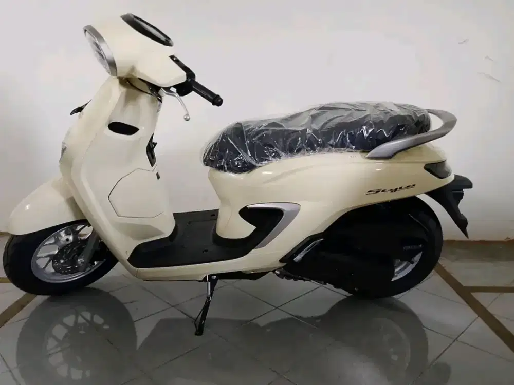 HONDA STYLO 160 CBS