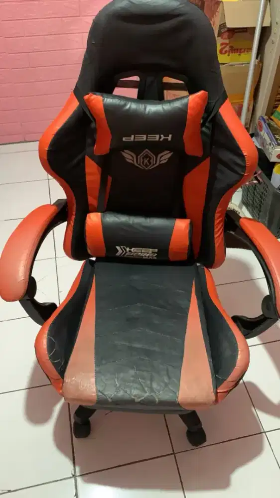 Kursi gaming bekas