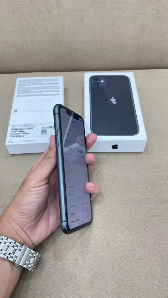 Iihone 11 64 resmi ibox