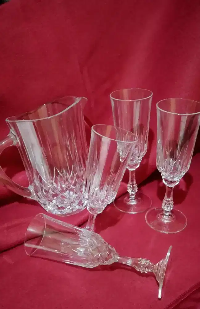 Satu Set Gelas & Teko Cantik Kristal Bohemia