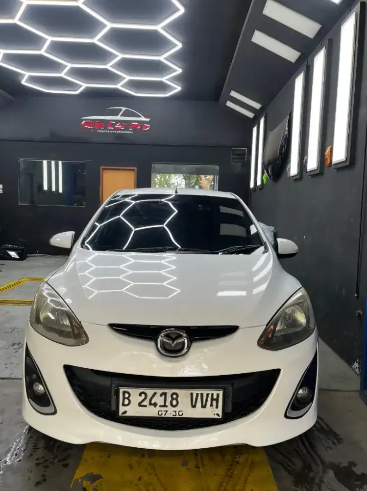 Mazda R2 1.5 AT 2011