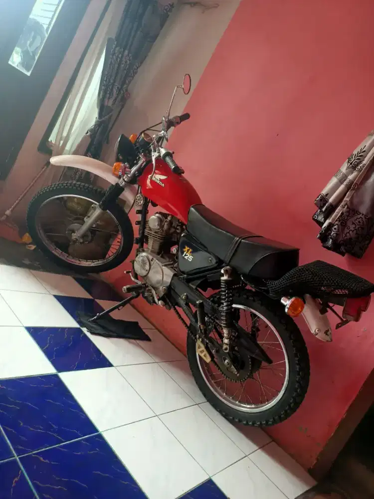 Honda XL 125e repro