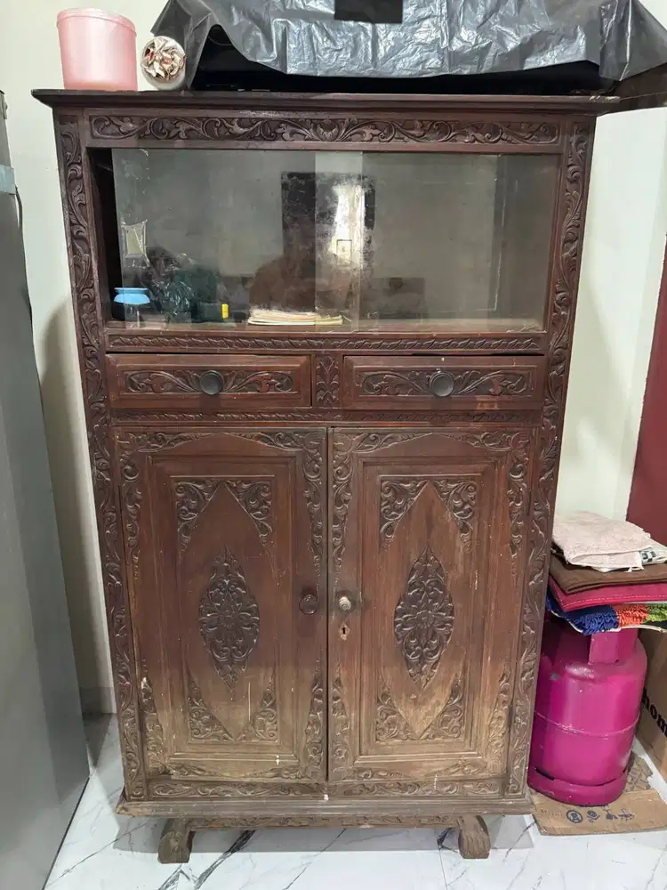 Rak Kayu Jati Klasik