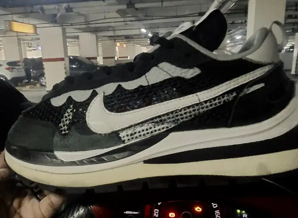 Sepatu nike sacay size 43/44 dijamin orginal mulus like new