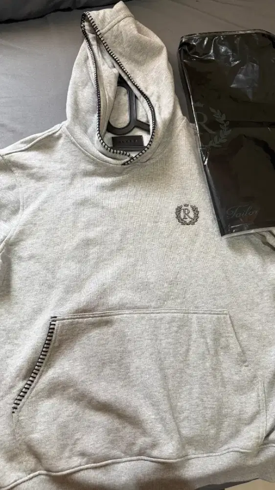 Hoodie Rucas ukuran S
