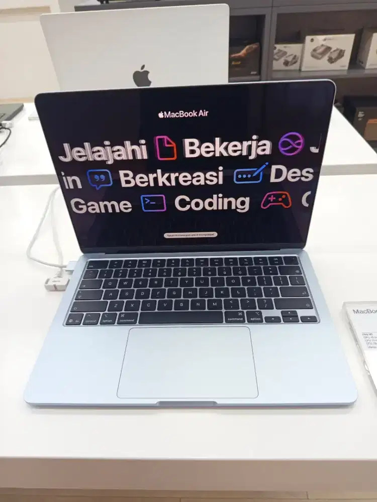 Macbook air 512gb (bisa cicilan)