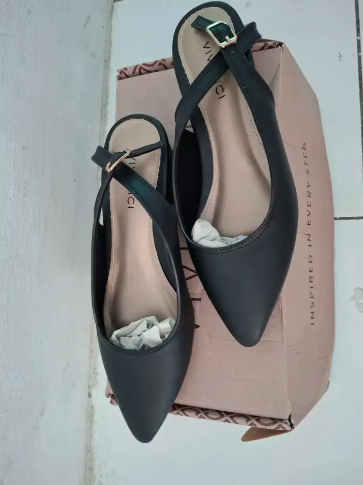 Sepatu mules vivi nici