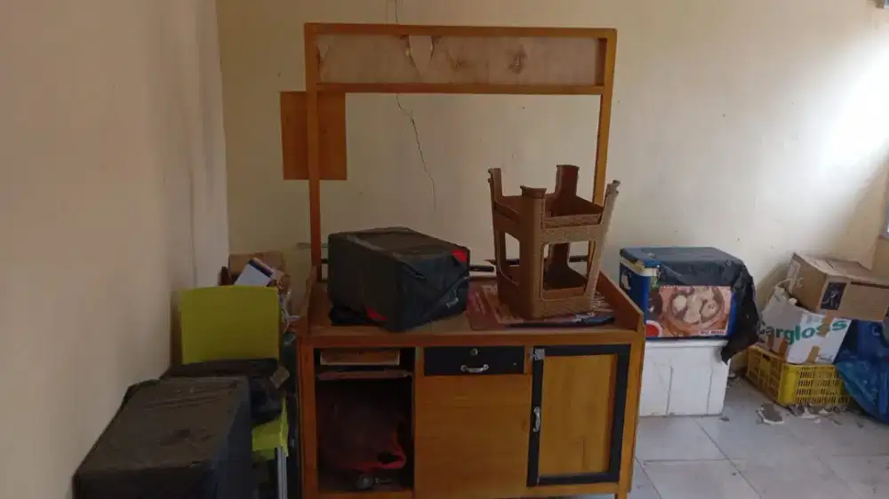 Dijual Cepet az... Borongin az smuanya