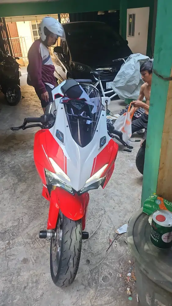 Jual motor CBR250rr full modif