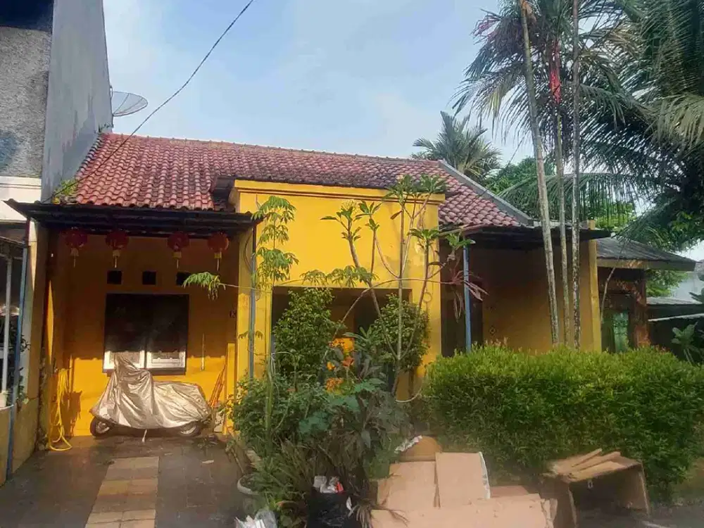 Dijual Rumah Murah suasana Villa di tengah Kota Bogor. Lahan luas, Harga nego habis, Jarang ada!