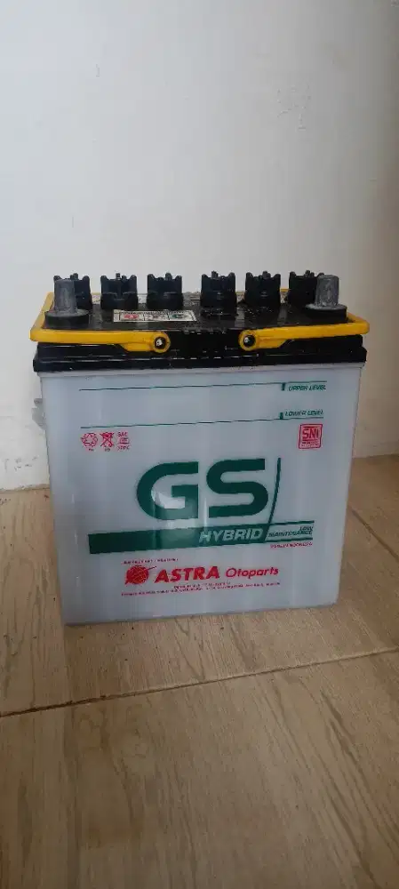 Aki basah bekas pemakaian Daihatsu sigra