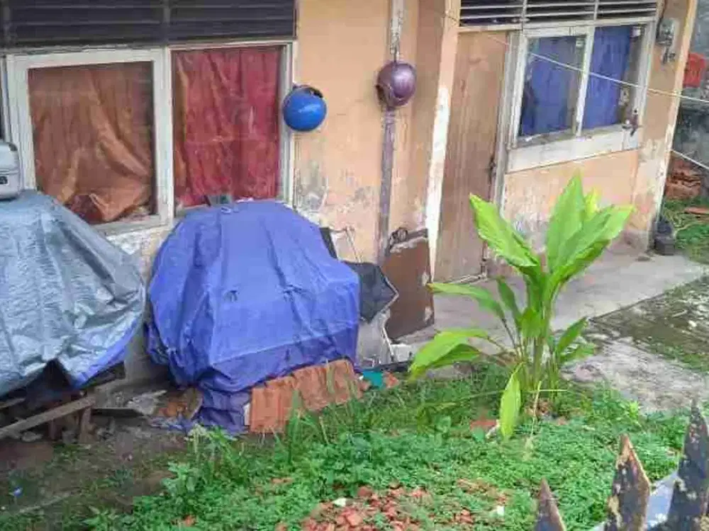 DIJUAL CEPAT RUMAH HITUNG TANAH DI KOMPLEK PERDAGANGAN, BINTARO, PESANGGRAHAN, JAKARTA SELATAN. TENANG, ASRI, BEBAS BANJIR DAN AIR JERNIH.