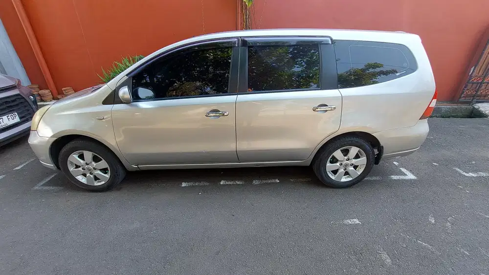Nissan Grand livina 2007 Bensin