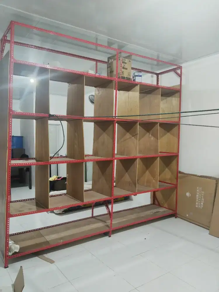 Rak Besi Gudang Medium Duty (Keperluan Gudang Toko)