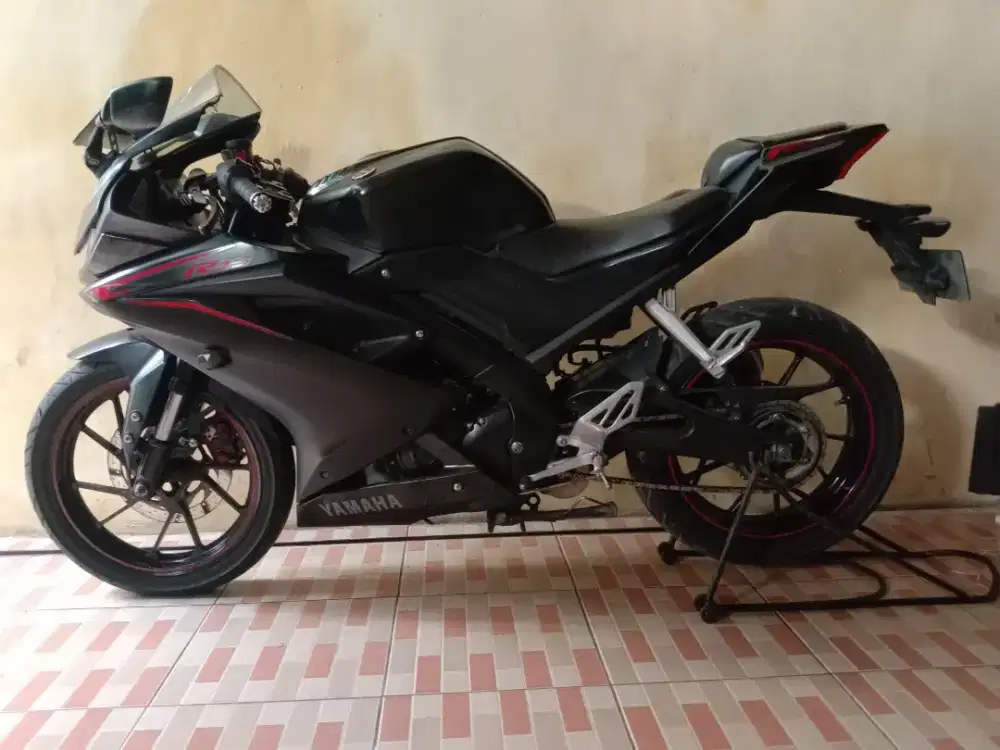 YAMAHA R15 V3 th 2017 spesial kodya bandung
