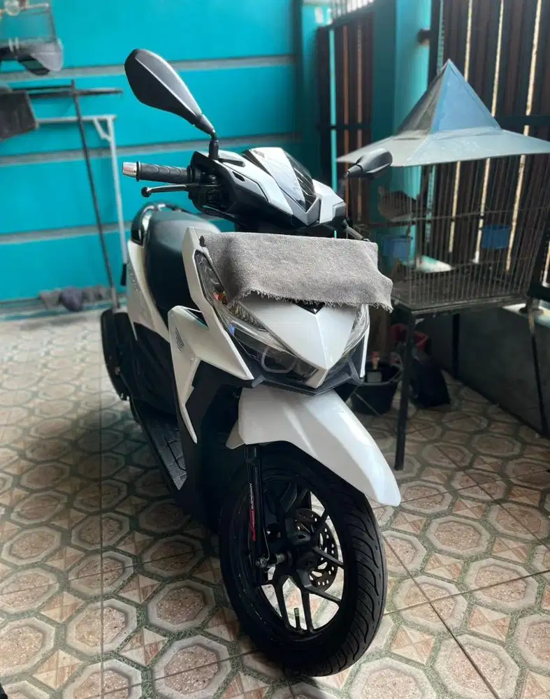 Vario 150 LED 2017 CBS ISS Istimewa
